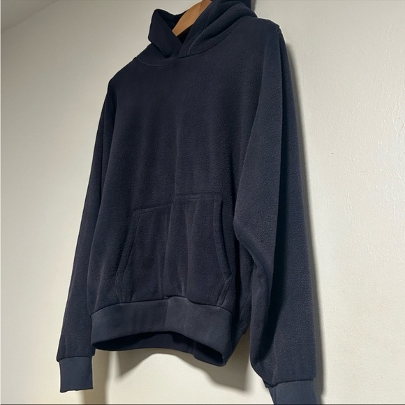 Yeezy Black Hoodie - Picture 2 of 6